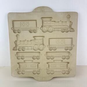 Pampered Chef Stoneware Mold Family Heritage Home Town Train